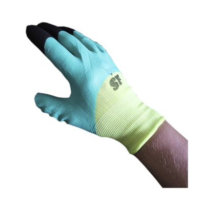 Нейлоновые перчатки с вспененным полиуретаном 